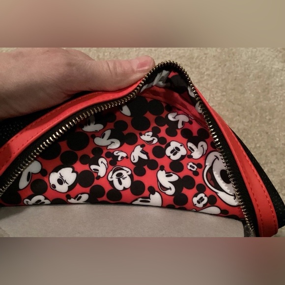 LOUNGEFLY DISNEY MICKEY MOUSE PERFECT MINIMAL MINI BACKPACK 2025 NWT main image 4